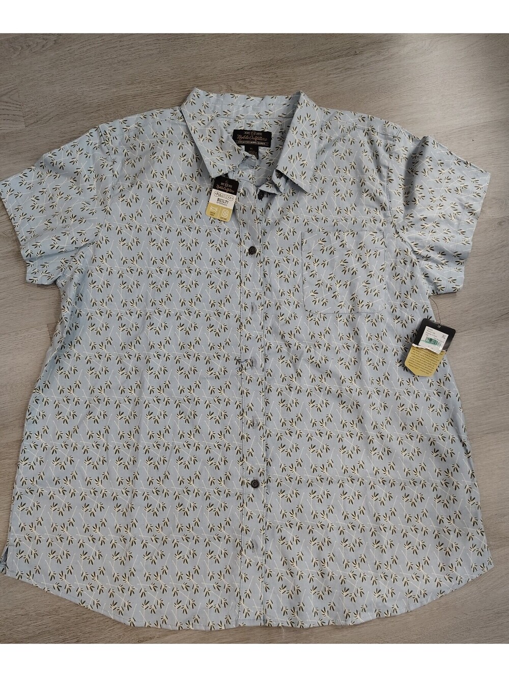 Noble outfitters women's button up. Size XL